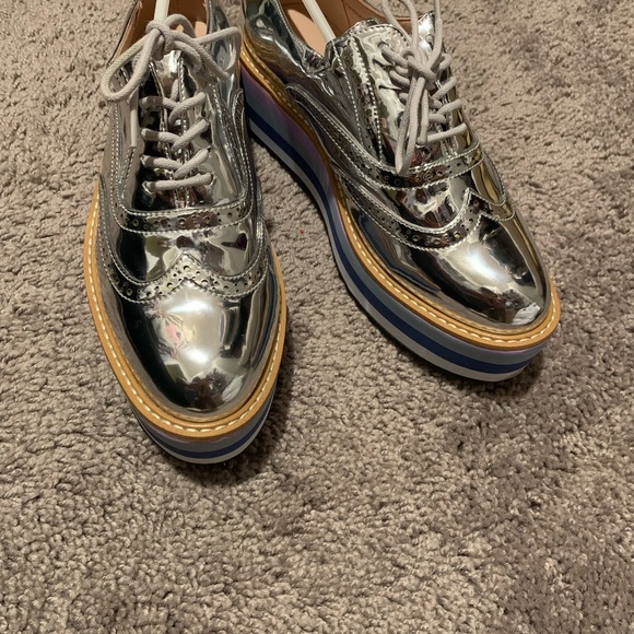 Aldo stylish shoe. Brand new worn once. Dress up or down. Eye Catcher! - Picture 4 of 6